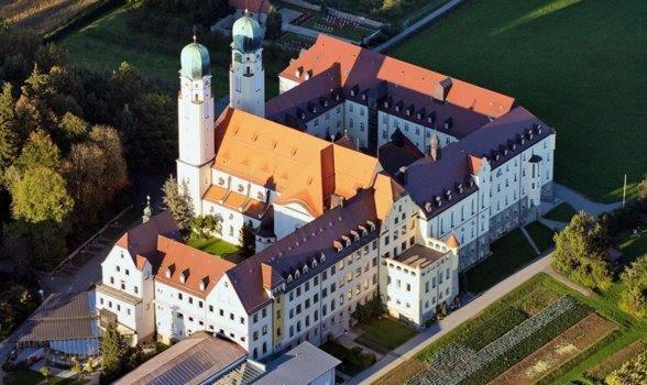 Gaestehaus Schweiklberg Vilshofen an der Donau Exterior photo